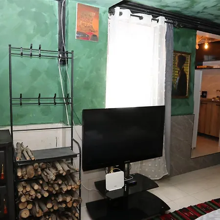 דירה Green Apartment טיראנה